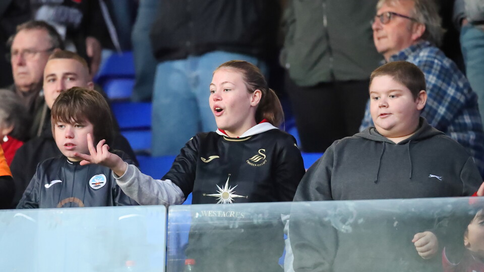 Ipswich (A) fan gallery 23-24