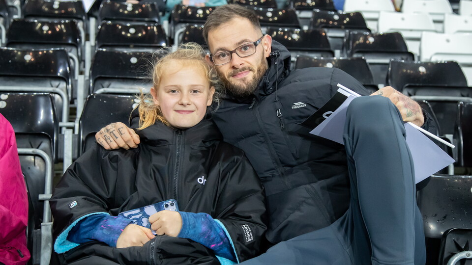 Fans 28