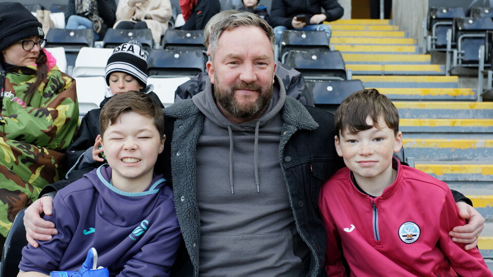 Hull City (H) fan gallery 23-24