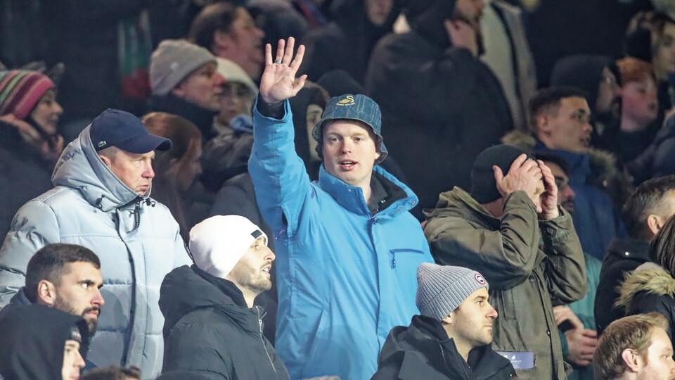 Leeds (A) fan gallery 23-24