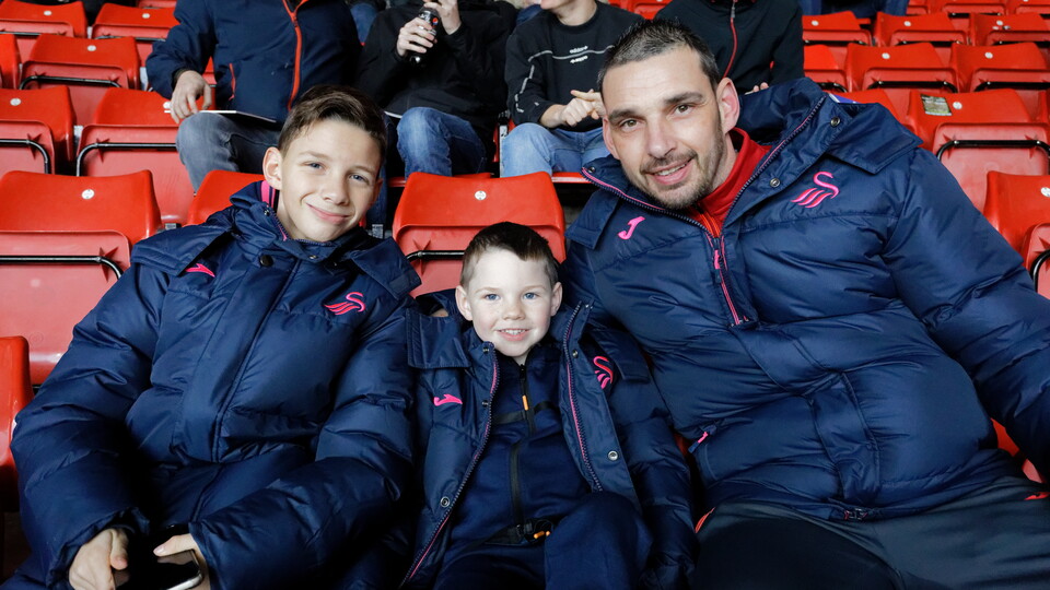 Southampton (A) fan gallery 23-24