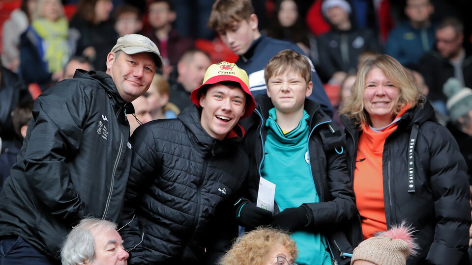 Southampton (A) fan gallery 23-24