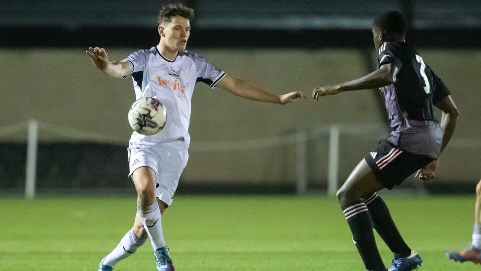 Gallery Swansea U18s v Fulham U18s 