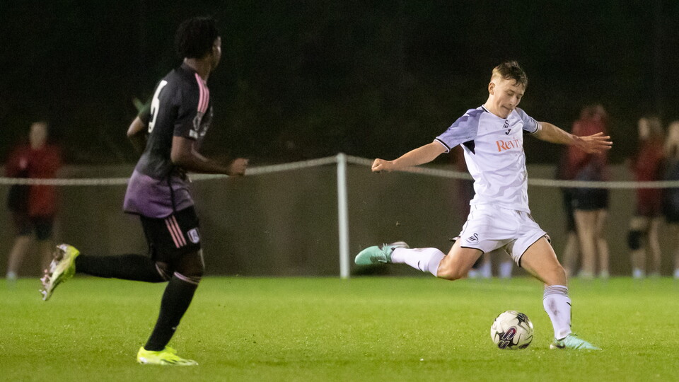 Gallery Swansea U18s v Fulham U18s 