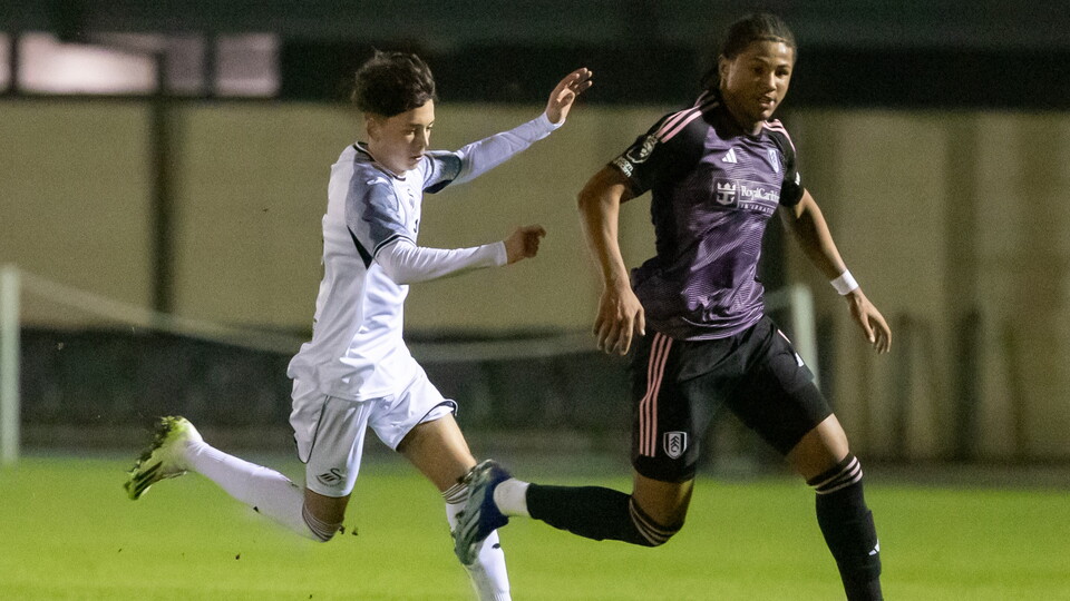 Gallery Swansea U18s v Fulham U18s 