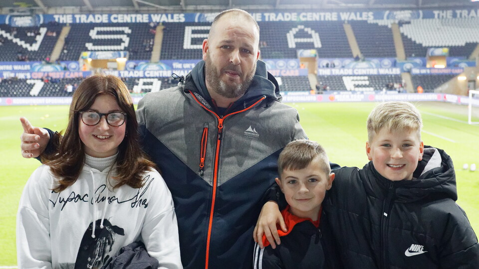 Morecambe (H) fan gallery 23-24