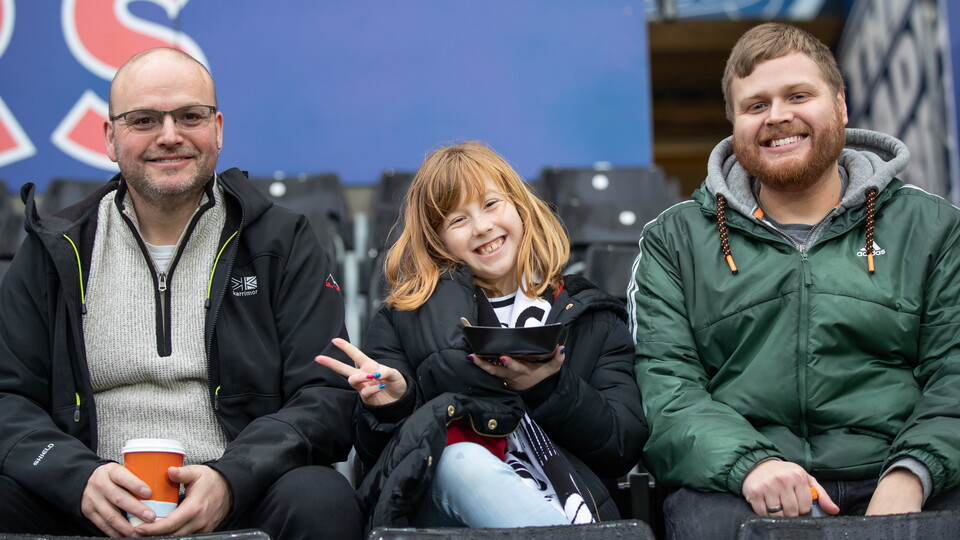 Plymouth (H) fan gallery 23-24