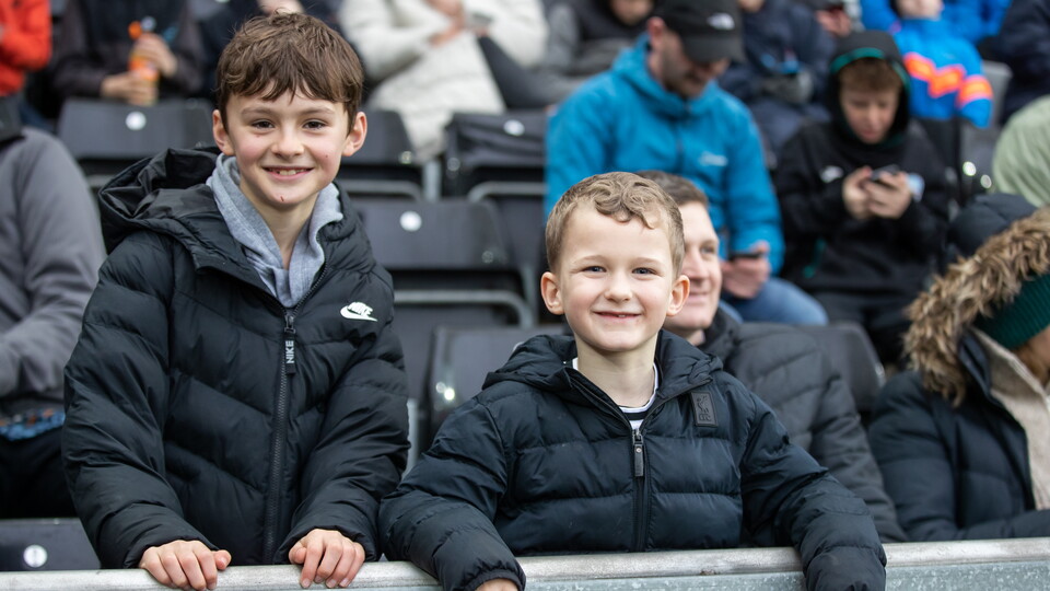 Plymouth (H) fan gallery 23-24