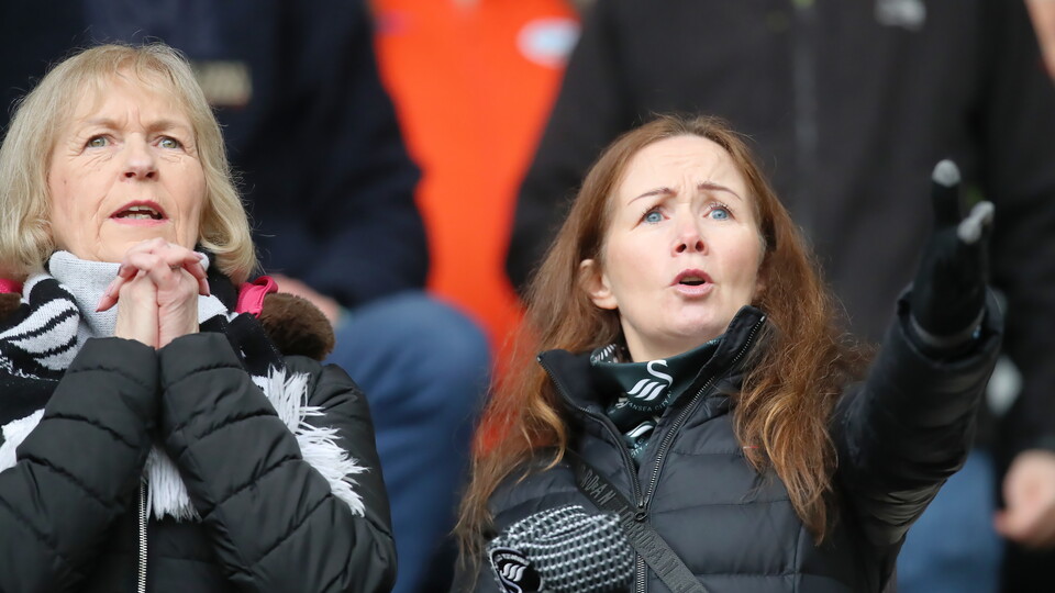 Hull (A) fan gallery 23-24