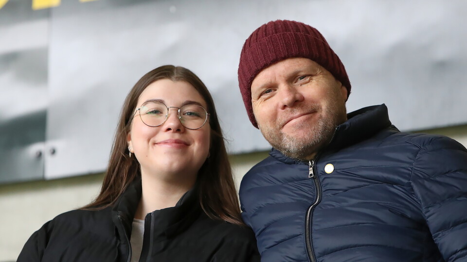 Hull (A) fan gallery 23-24