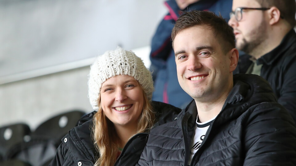 Hull (A) fan gallery 23-24