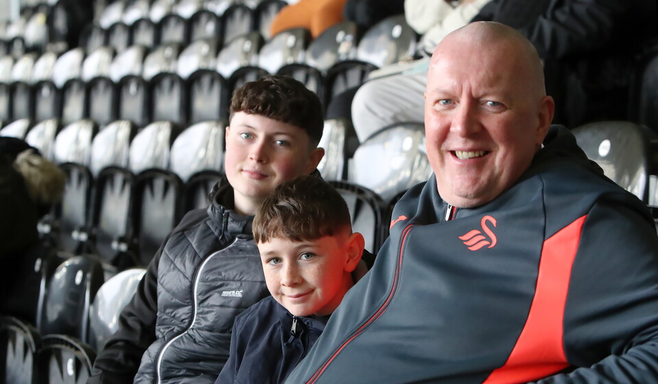 Hull (A) fan gallery 23-24