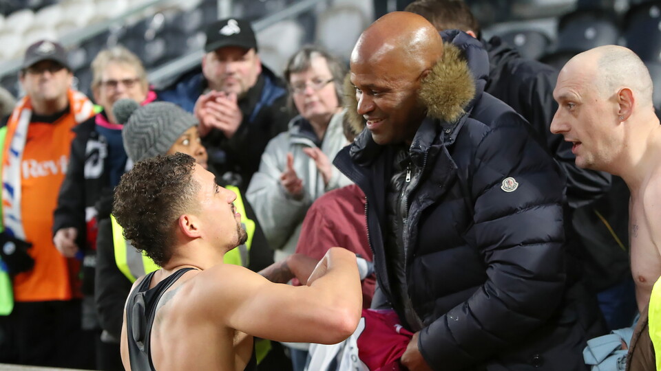 Hull (A) match gallery 23-24