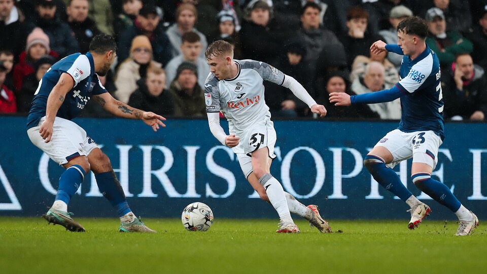 Ipswich (H) gallery 23-24