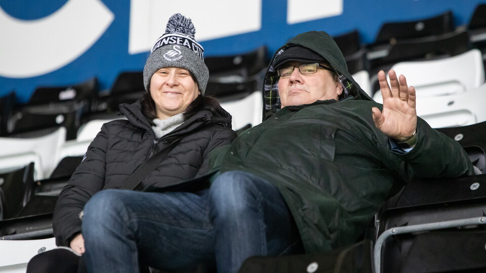 Ipswich (H) fan gallery 23-24