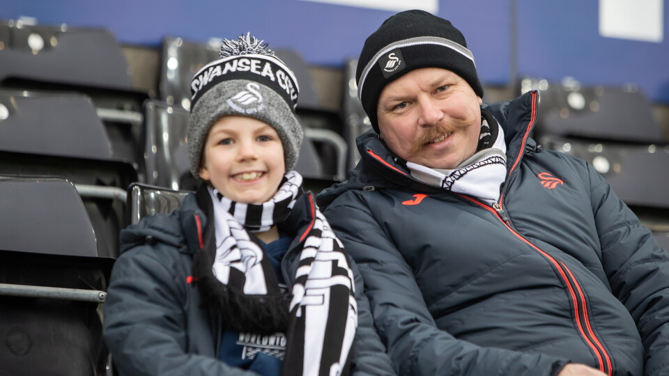 Ipswich (H) fan gallery 23-24