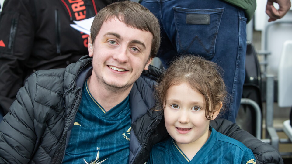 Ipswich (H) fan gallery 23-24