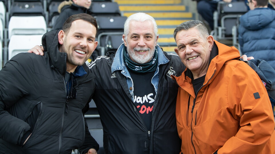 Ipswich (H) fan gallery 23-24