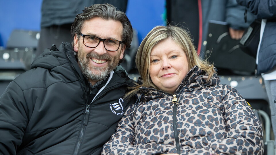 Ipswich (H) fan gallery 23-24