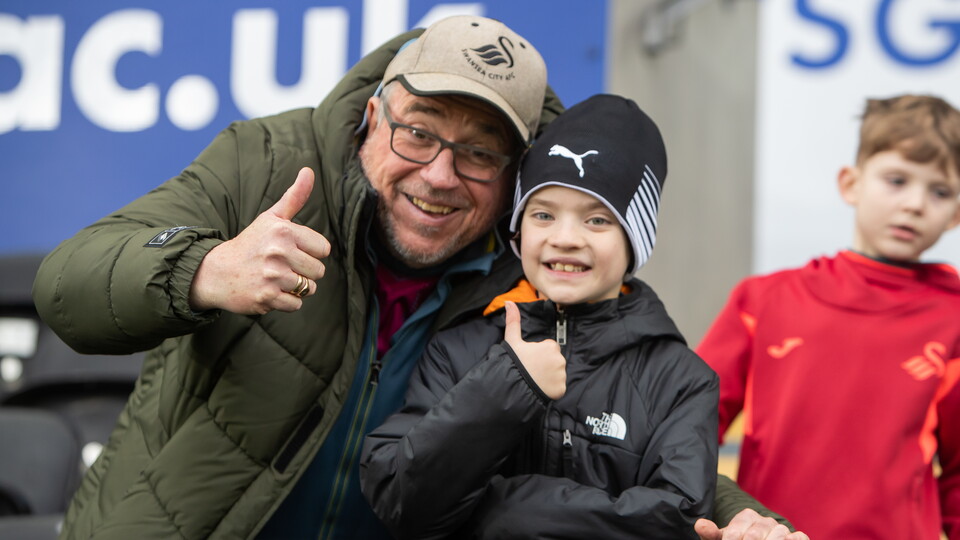 Ipswich (H) fan gallery 23-24
