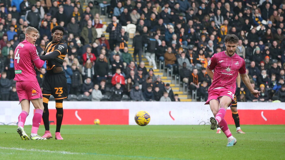 Hull (A) match gallery 23-24
