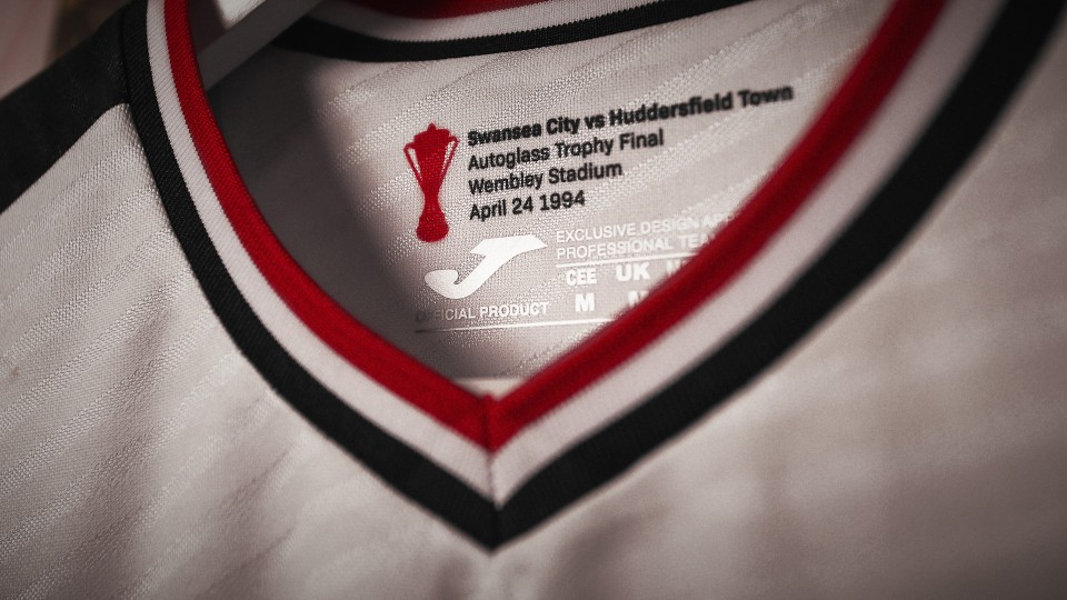 Commemorative Kit