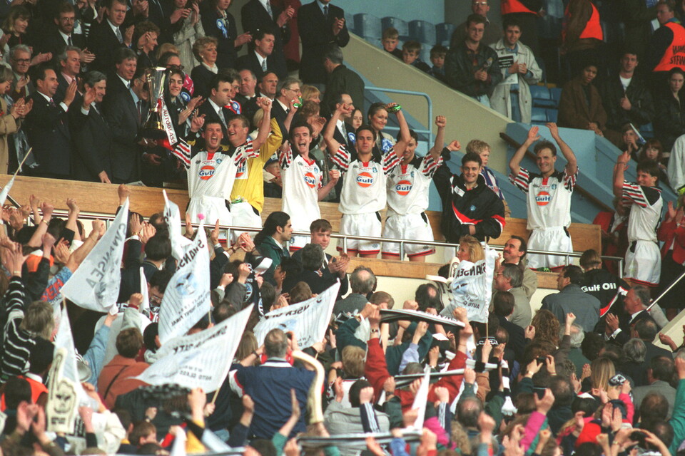 Commemorative Kit