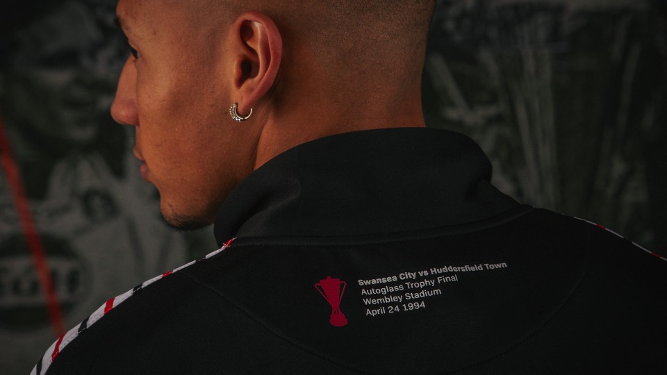 Commemorative Kit