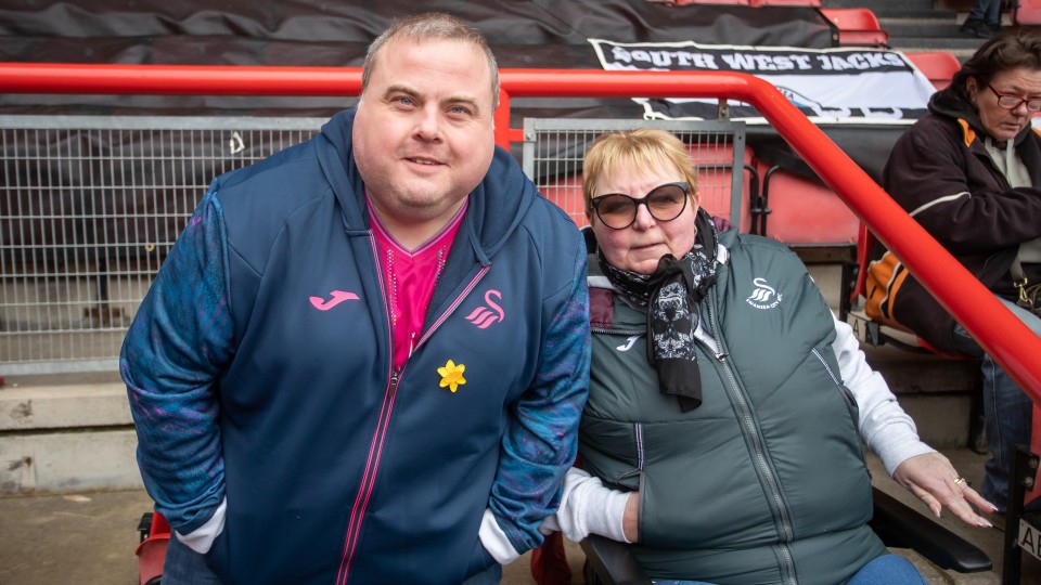 Fan gallery | Bristol City (A) 23-24