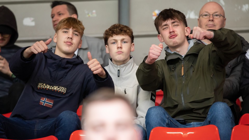 Fan gallery | Bristol City (A) 23-24