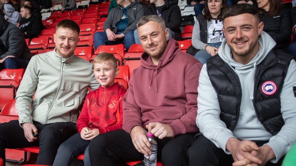 Fan gallery | Bristol City (A) 23-24