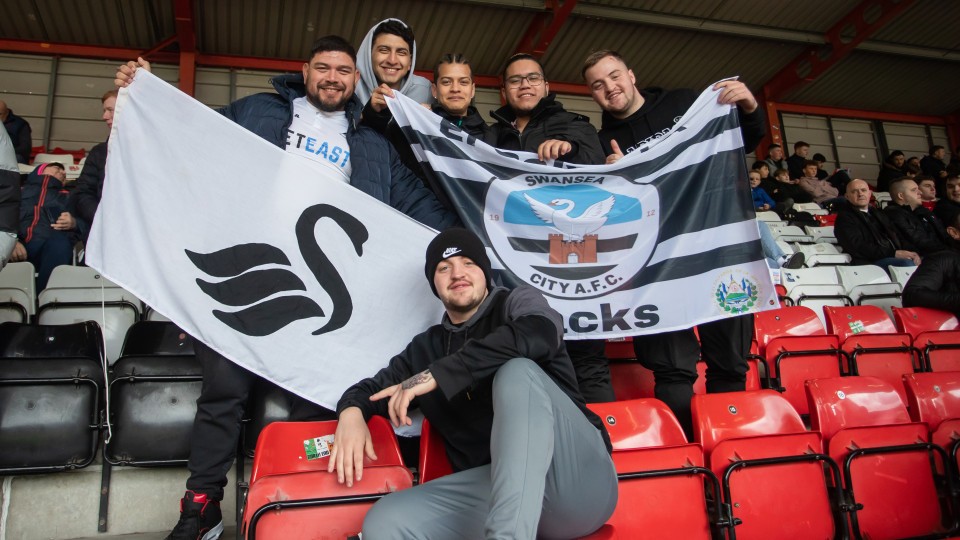 Fan gallery | Bristol City (A) 23-24