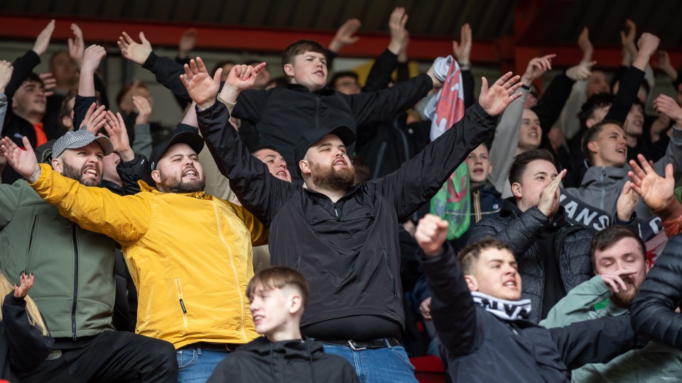 Fan gallery | Bristol City (A) 23-24