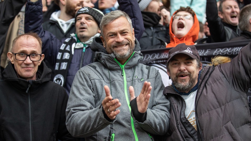 Cardiff (H) fan gallery 23-24