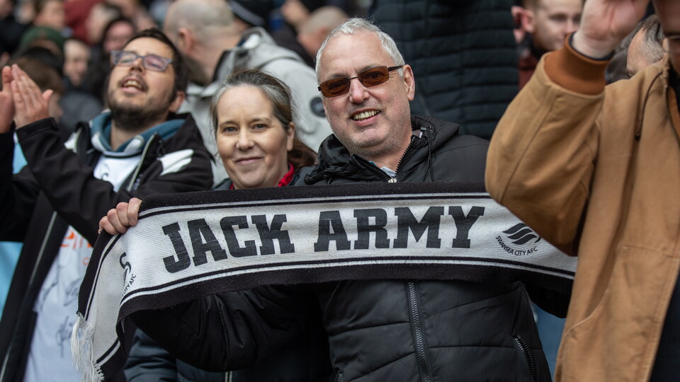 Cardiff (H) fan gallery 23-24