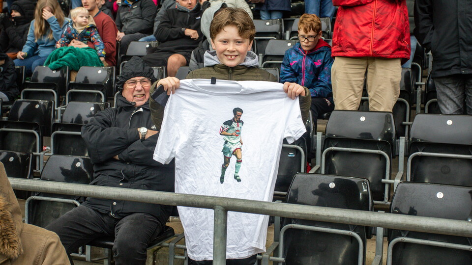 Cardiff (H) fan gallery 23-24