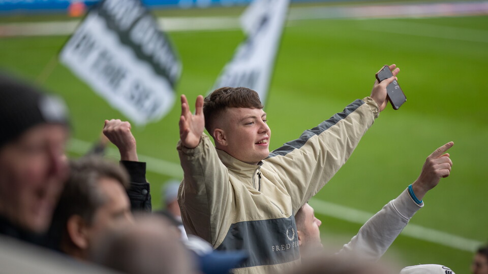Cardiff (H) fan gallery 23-24