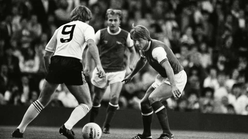 Leighton James 1953-2024