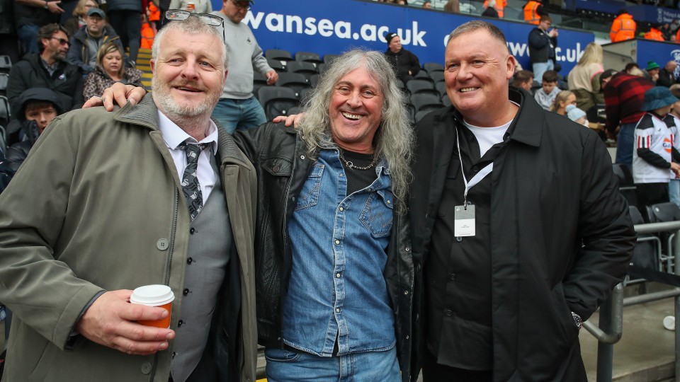 Fan gallery | QPR (H) 23-24