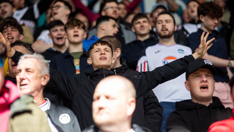 Fan gallery | QPR (H) 23-24