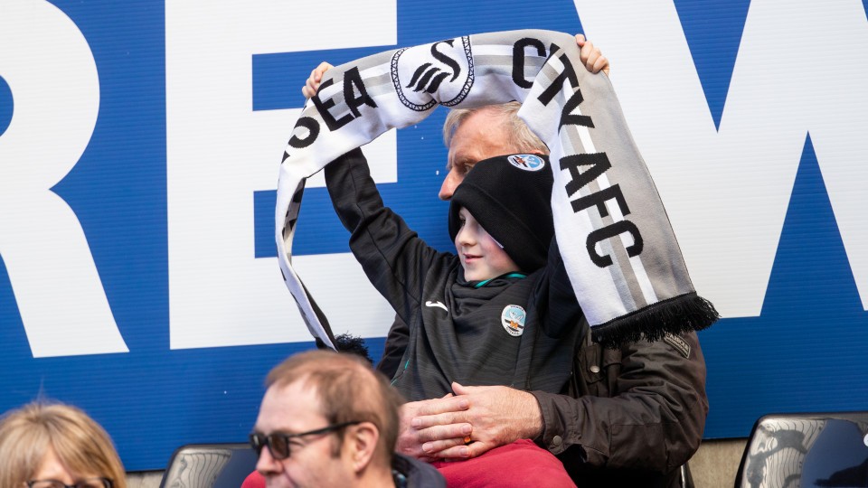 Fan gallery | QPR (H) 23-24
