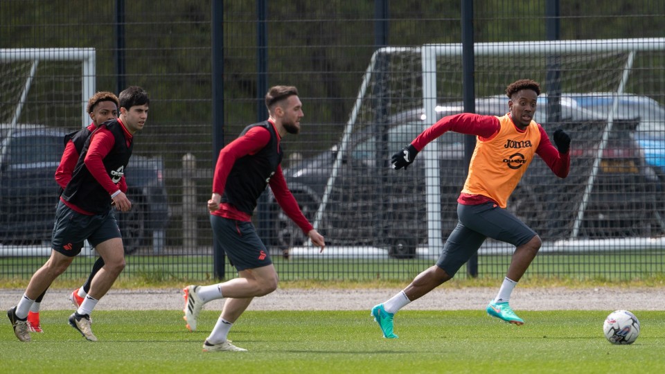 Gallery - Training before Norwich City