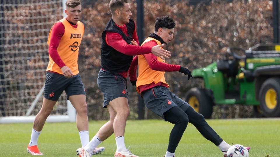 Gallery - Training before Norwich City