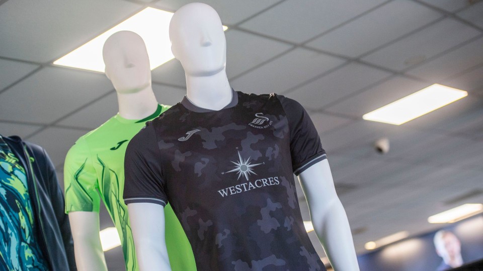 Gallery | 2024-25 Kit Launch