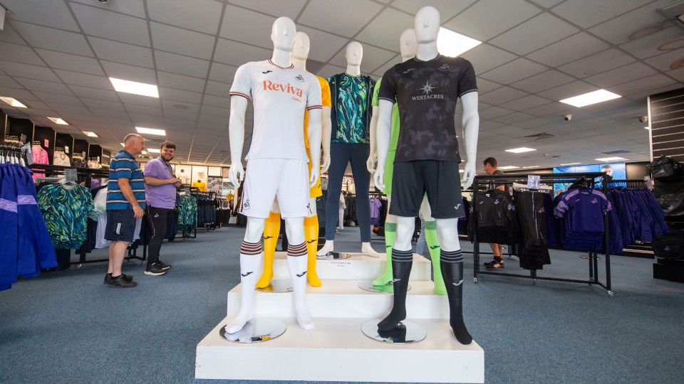 Gallery | 2024-25 Kit Launch