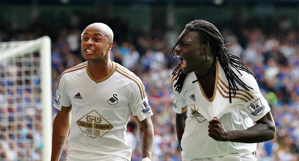 Andre Ayew and Bafetimbi Gomis vs Chelsea 2015
