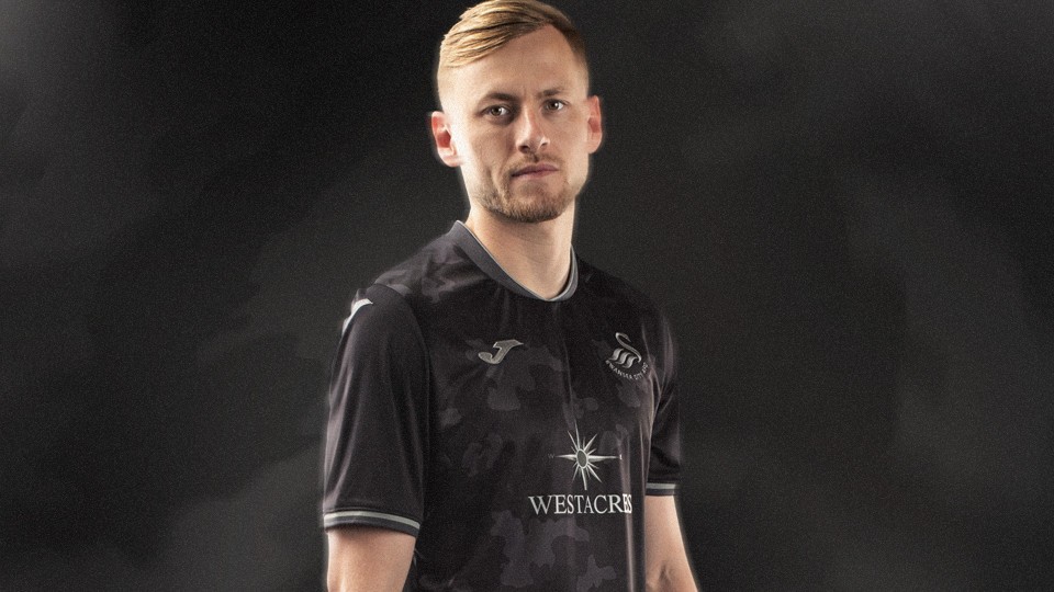 Away kit 2024-25