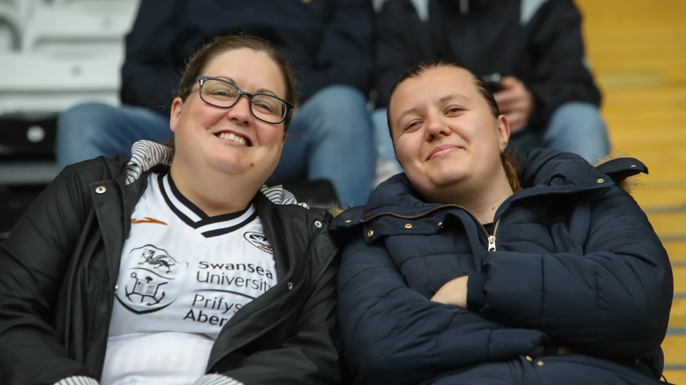 Fan gallery - Swans v Gillingham 6