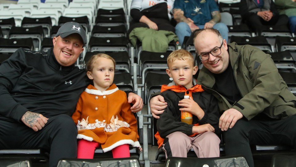 Fan gallery - Swans v Gillingham 9
