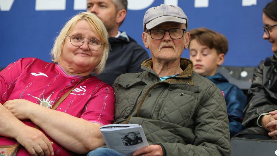 Fan gallery - Swans v Gillingham 20